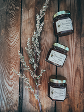 Load image into Gallery viewer, Chocolate Fudge Honey raw
